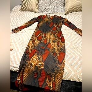 Brown and red snake print, Large